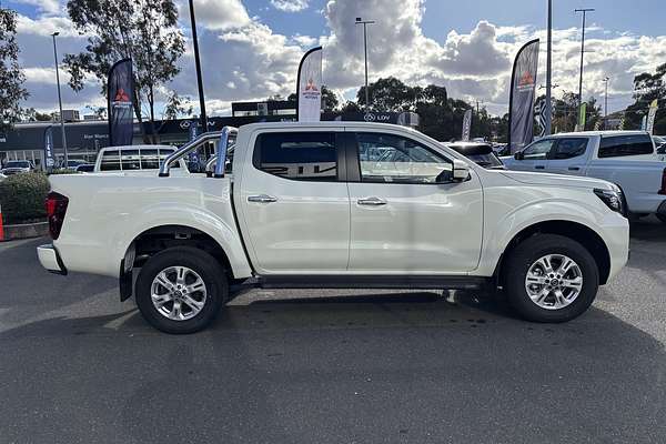 2024 Nissan Navara ST D23 4X4