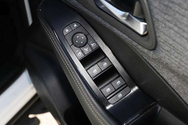 2025 Nissan X-TRAIL ST T33