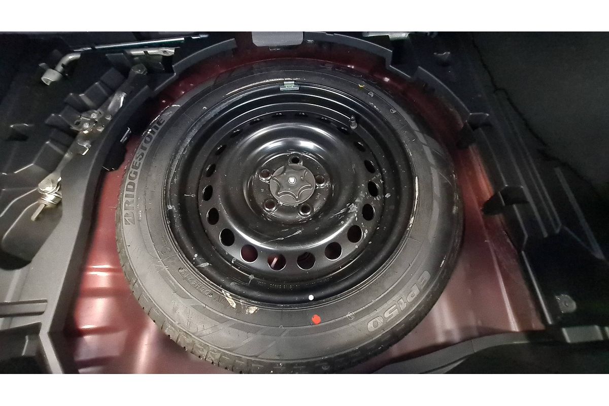 2013 Nissan Pulsar ST C12