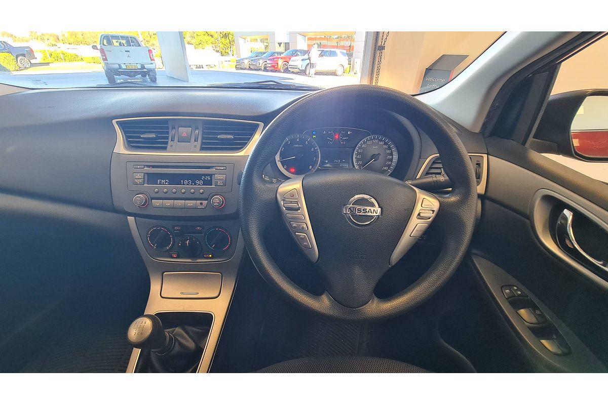 2013 Nissan Pulsar ST C12