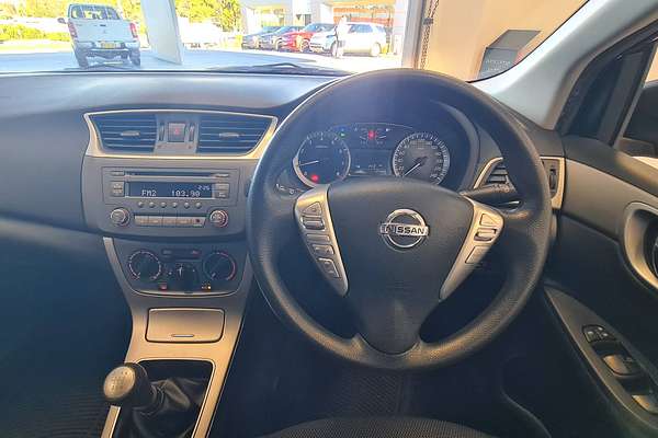 2013 Nissan Pulsar ST C12