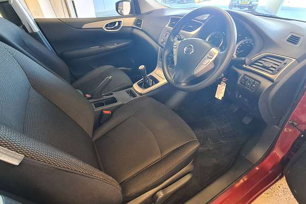 2013 Nissan Pulsar ST C12