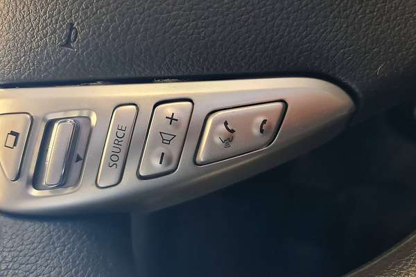 2013 Nissan Pulsar ST C12