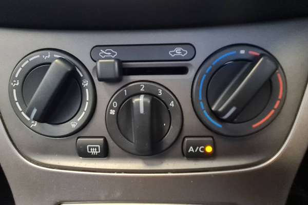 2013 Nissan Pulsar ST C12