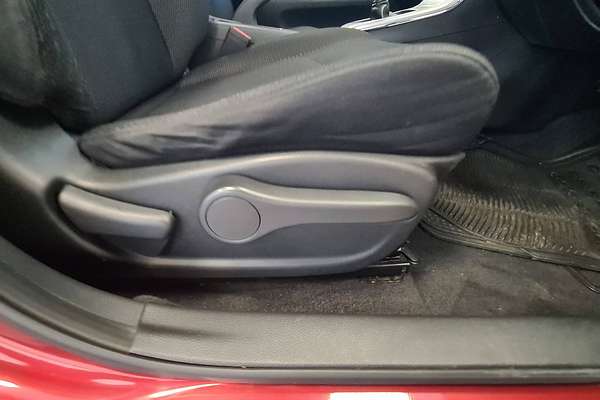2013 Nissan Pulsar ST C12