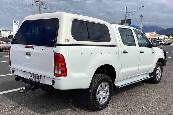 2005 Toyota Hilux SR GGN25R 4X4