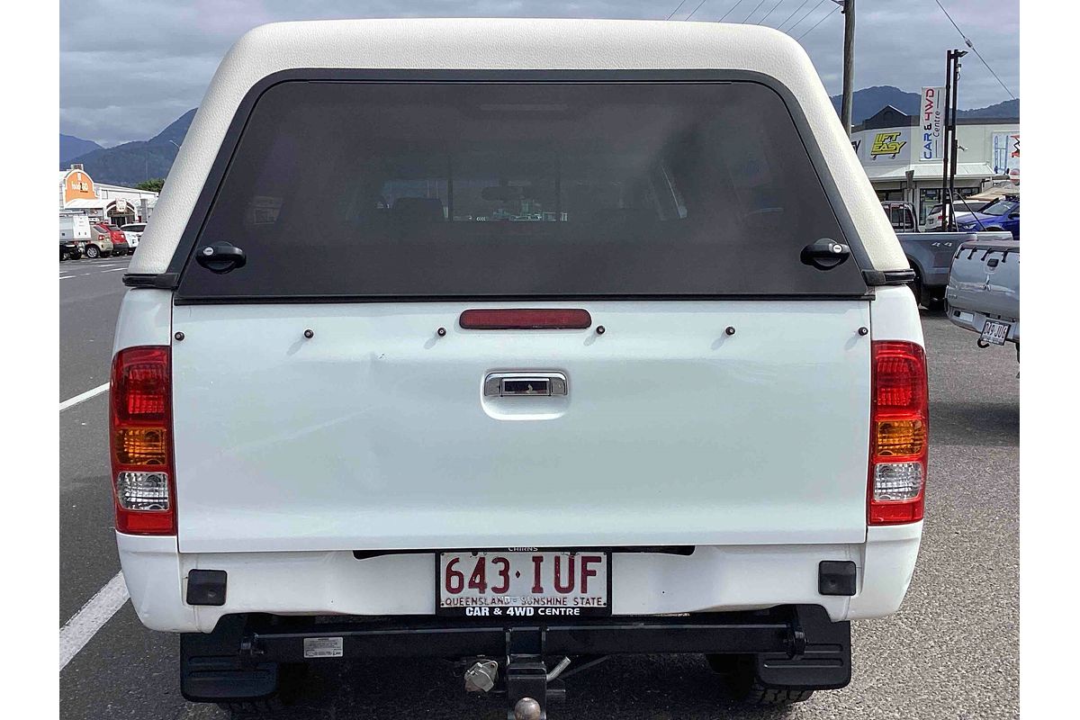 2005 Toyota Hilux SR GGN25R 4X4