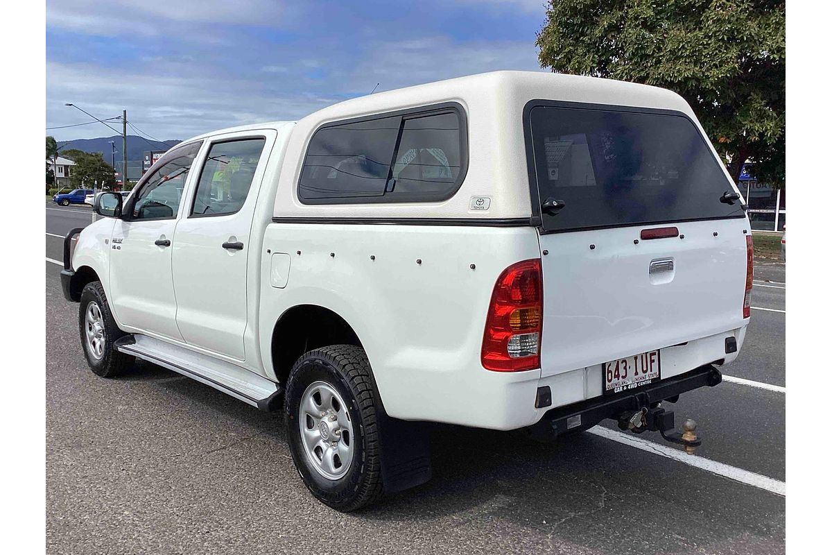 2005 Toyota Hilux SR GGN25R 4X4