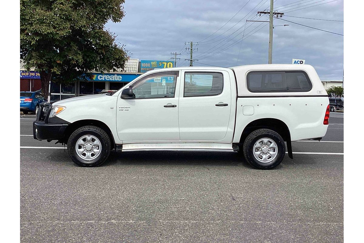 2005 Toyota Hilux SR GGN25R 4X4