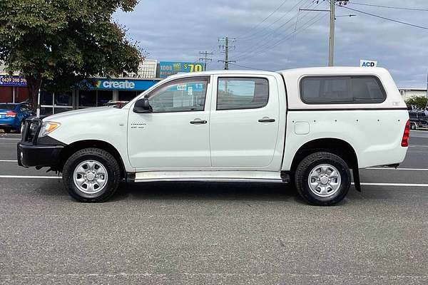 2005 Toyota Hilux SR GGN25R 4X4