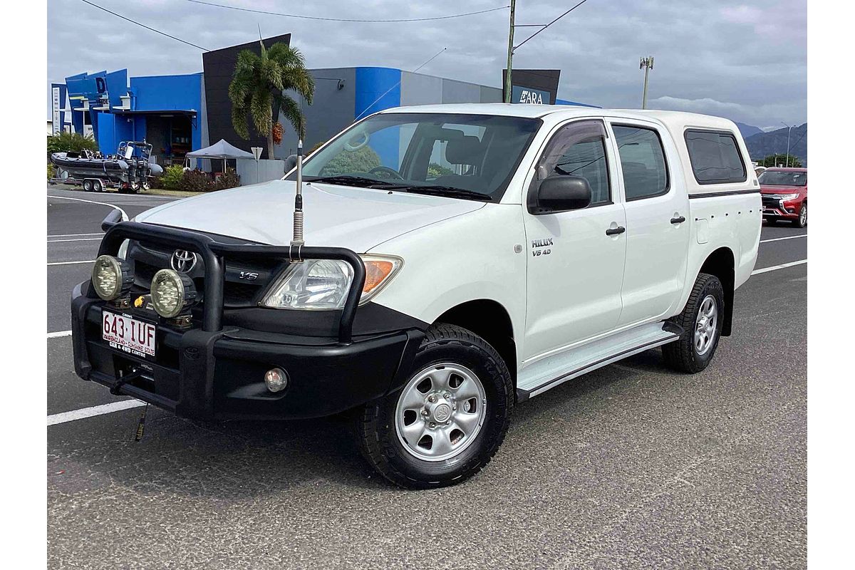 2005 Toyota Hilux SR GGN25R 4X4