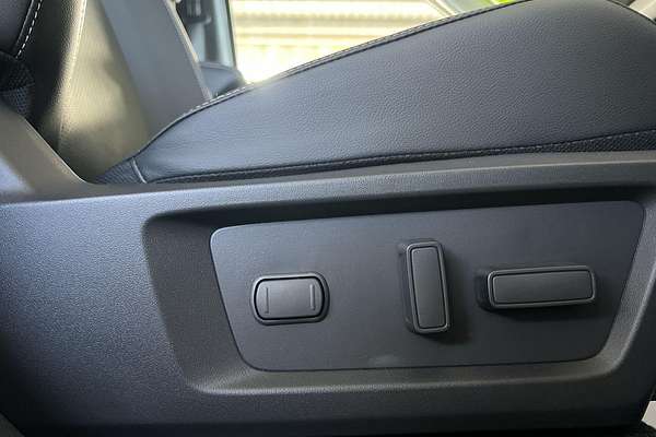 2024 Mitsubishi Triton GLS MV 4X4