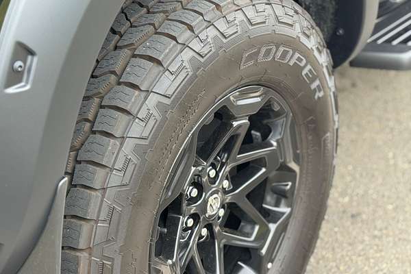 2024 Nissan Navara PRO-4X Warrior D23 4X4