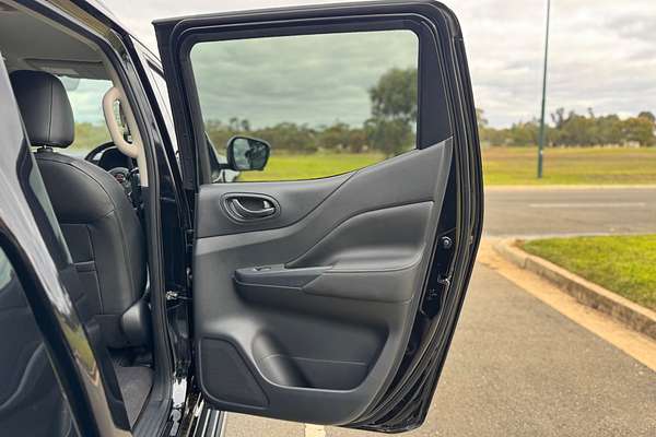 2024 Nissan Navara PRO-4X Warrior D23 4X4