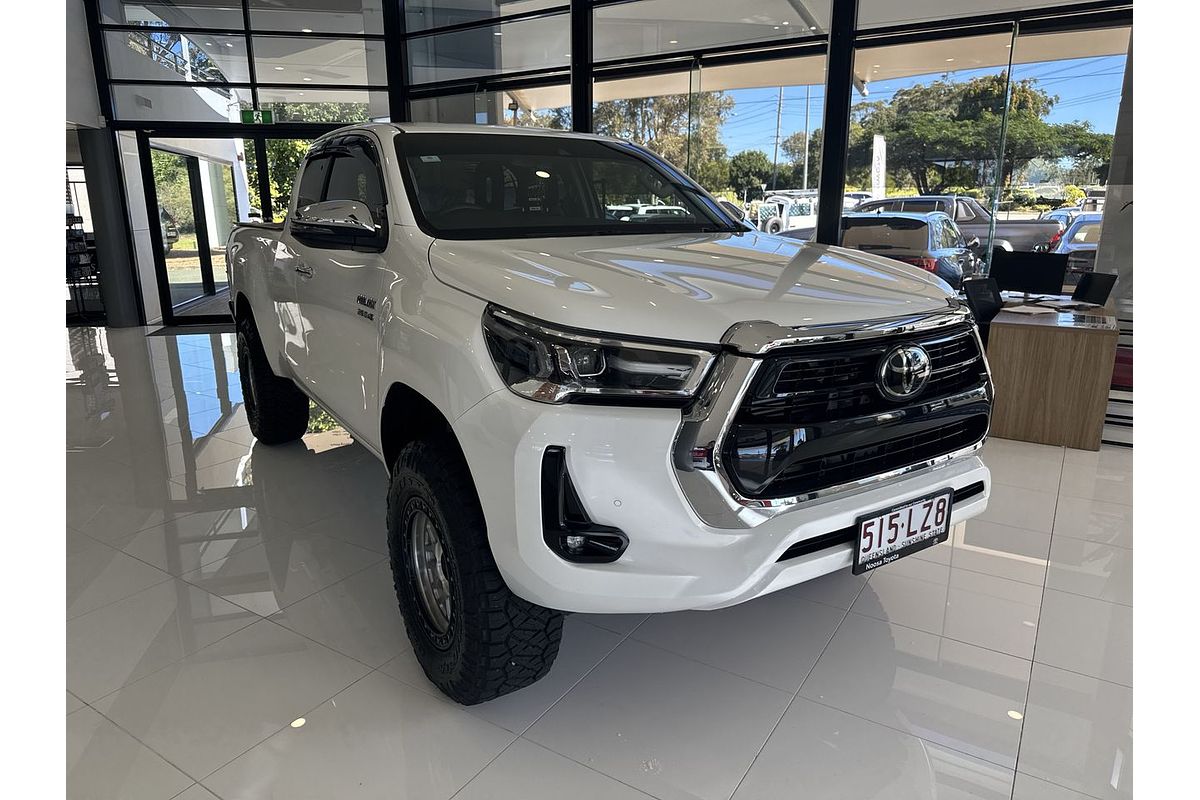 2022 Toyota Hilux SR5 GUN126R 4X4