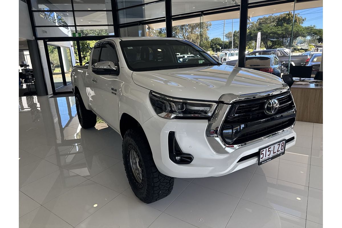 2022 Toyota Hilux SR5 GUN126R 4X4