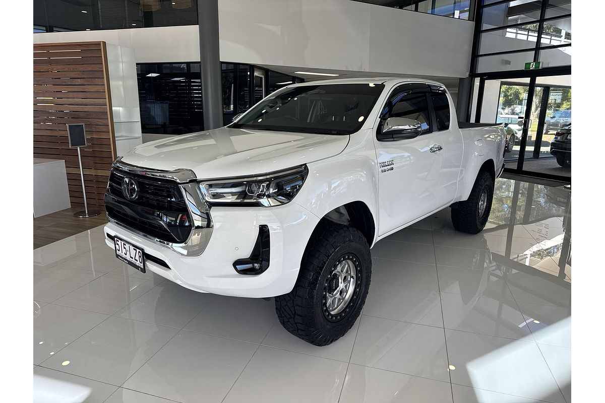 2022 Toyota Hilux SR5 GUN126R 4X4