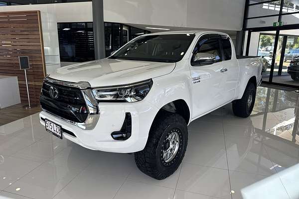 2022 Toyota Hilux SR5 GUN126R 4X4