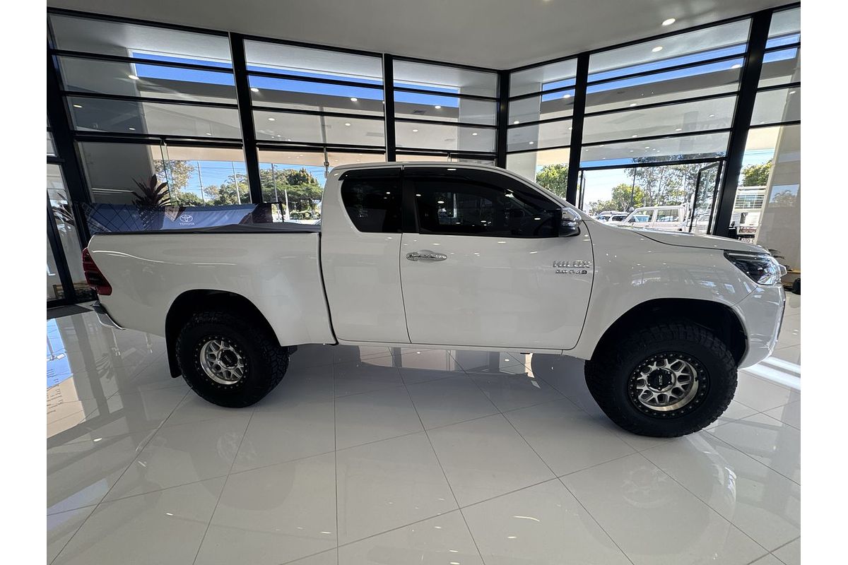 2022 Toyota Hilux SR5 GUN126R 4X4