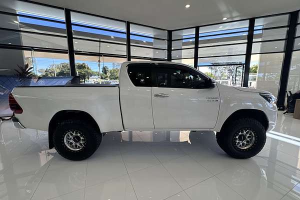 2022 Toyota Hilux SR5 GUN126R 4X4