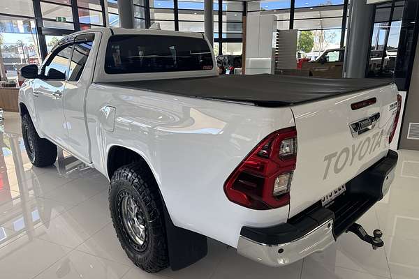 2022 Toyota Hilux SR5 GUN126R 4X4