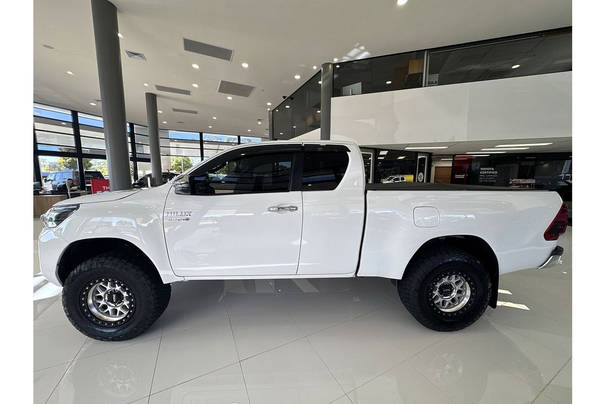 2022 Toyota Hilux SR5 GUN126R 4X4