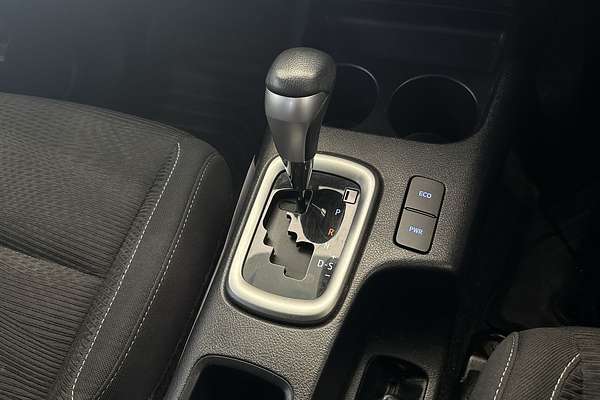 2022 Toyota Hilux SR5 GUN126R 4X4