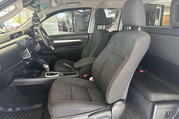 2022 Toyota Hilux SR5 GUN126R 4X4
