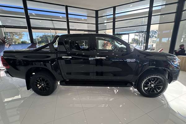 2021 Toyota Hilux SR5 GUN126R 4X4