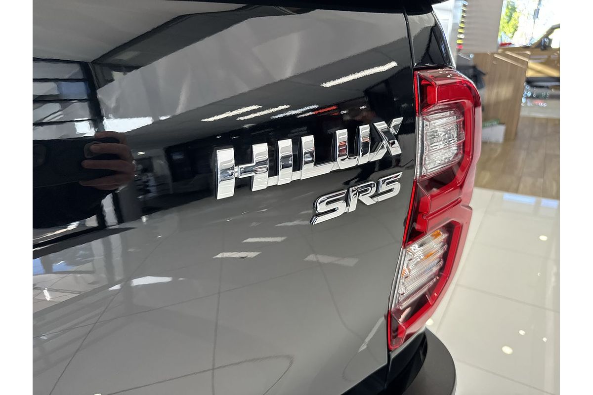 2021 Toyota Hilux SR5 GUN126R 4X4