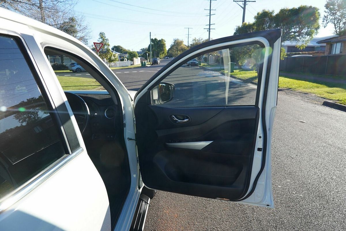 2021 Nissan Navara ST-X D23 4x2
