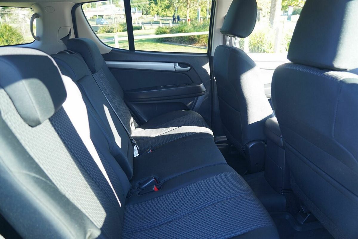 2015 Isuzu MU-X LS-U
