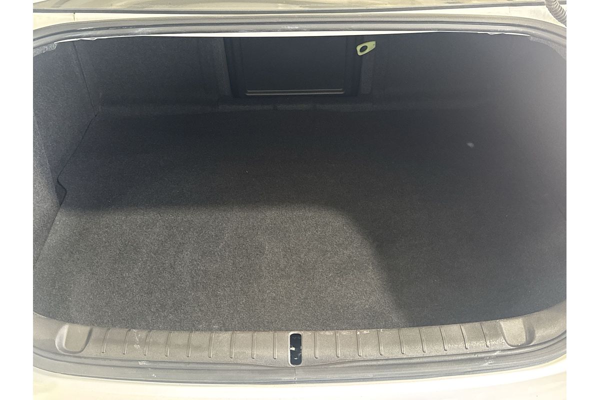 2014 Holden Calais V VF