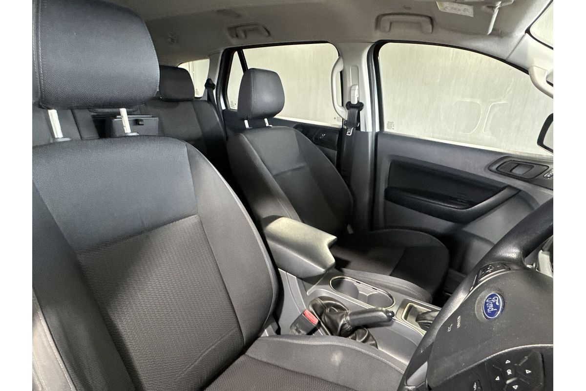 2017 Ford Everest Ambiente UA 3.2L