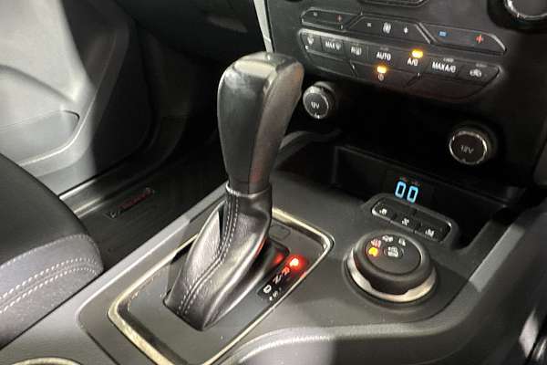 2017 Ford Everest Ambiente UA 3.2L