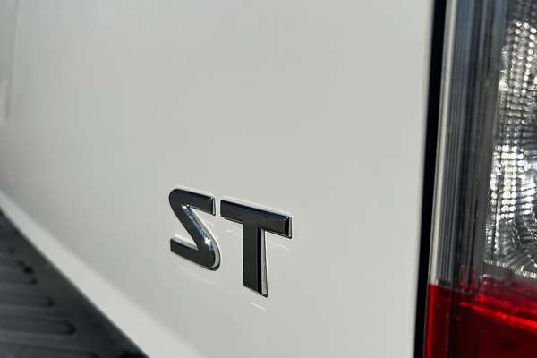 2018 Nissan Navara ST D23 Series 3 Rear Wheel Drive