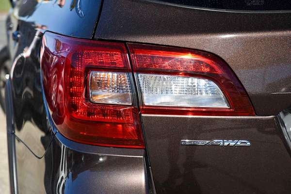 2017 Subaru Outback 2.5i Premium 5GEN