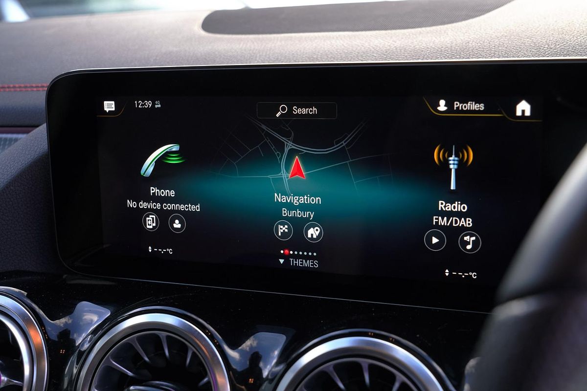 2023 Mercedes-Benz EQA EQA350 H243