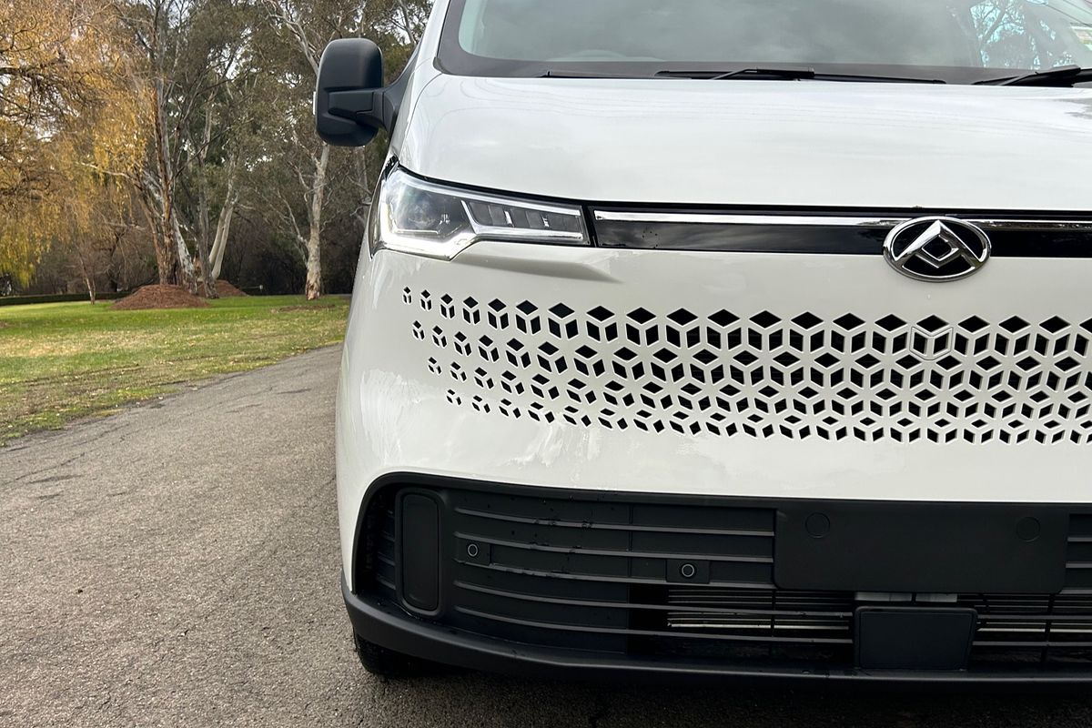 2025 LDV Deliver 7 LWB