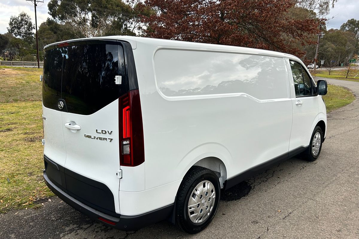 2025 LDV Deliver 7 LWB