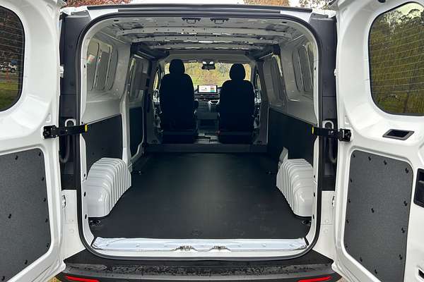 2025 LDV Deliver 7 LWB