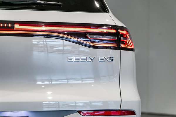 2025 Geely EX5 Inspire E245