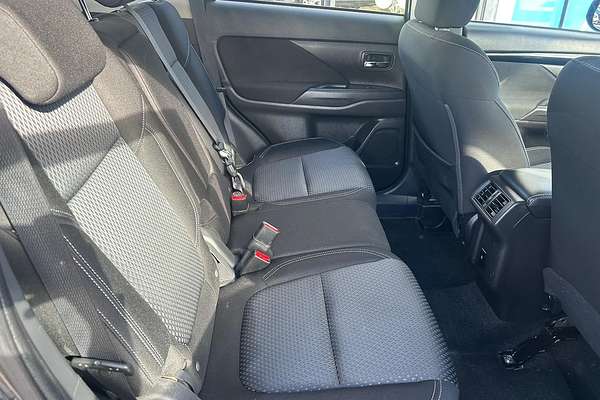 2020 Mitsubishi Outlander ES ZL
