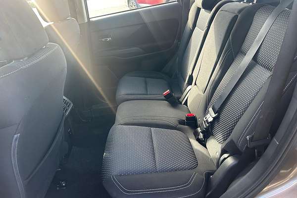2020 Mitsubishi Outlander ES ZL