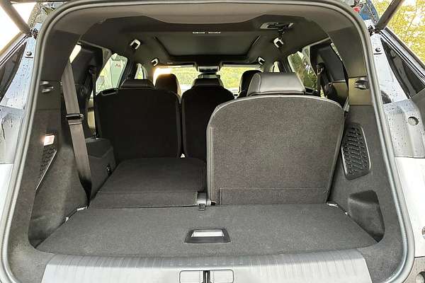 2025 Peugeot 5008 GT Premium P74