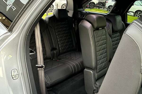 2025 Peugeot 5008 GT Premium P74