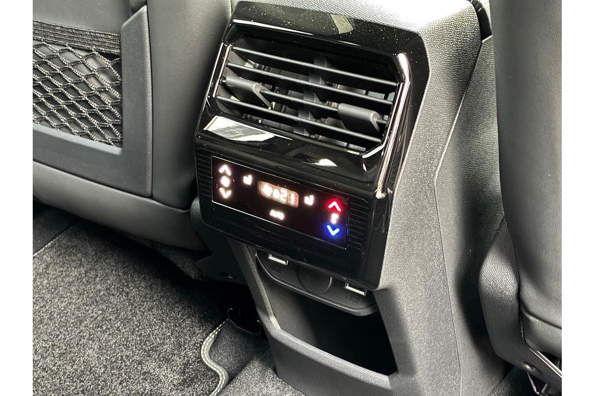 2025 Peugeot 5008 GT Premium P74