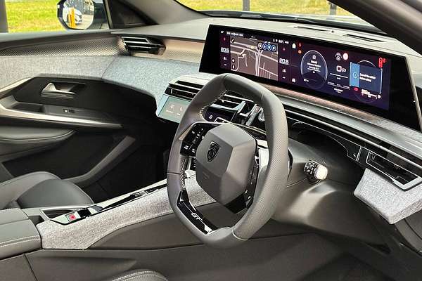 2025 Peugeot 5008 GT Premium P74
