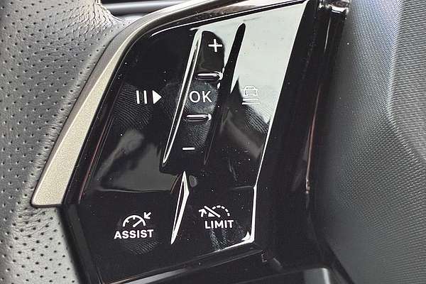 2025 Peugeot 5008 GT Premium P74