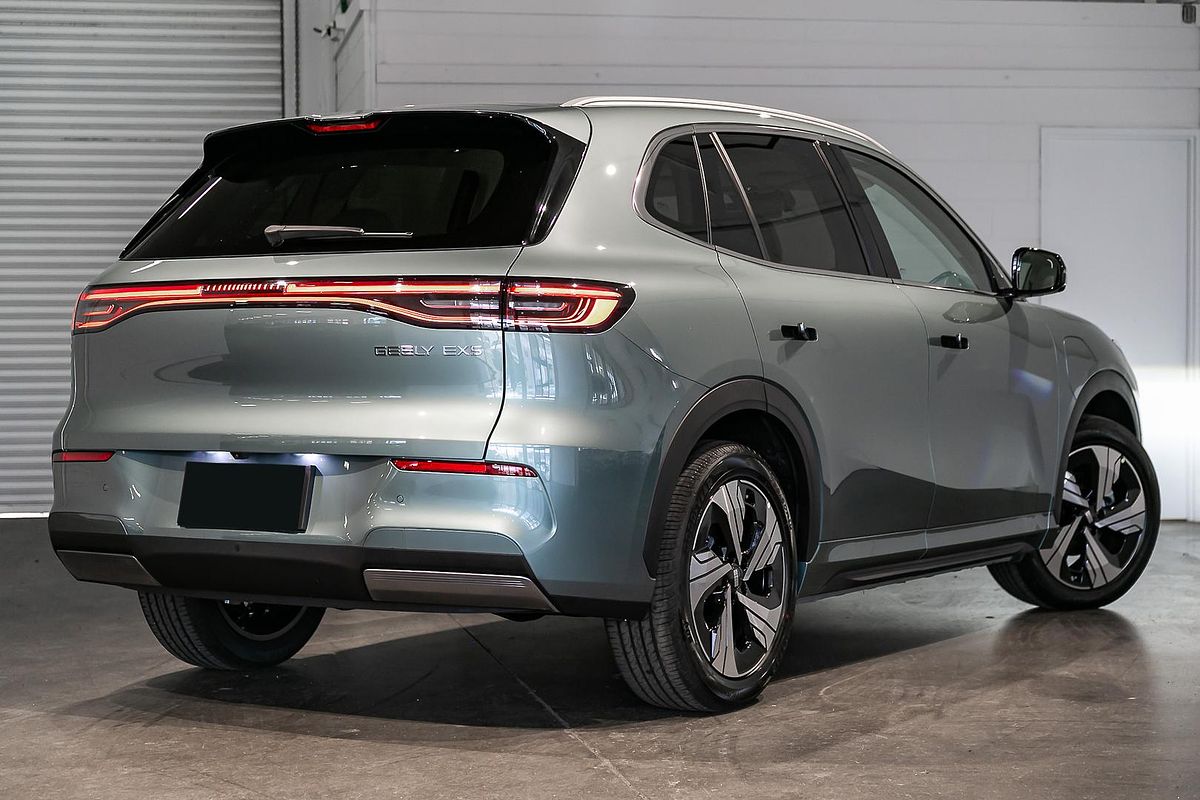 2025 Geely EX5 Inspire E245
